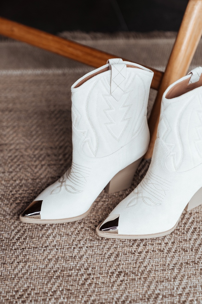 LOLA CRUZ cowboyboots ecru