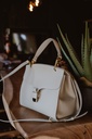 COCCINELLE handtas LIA ecru