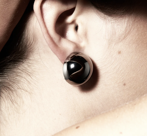 [metal indigo met clip] LAURENCE DELVALLEZ oorringen metal indigo met clip